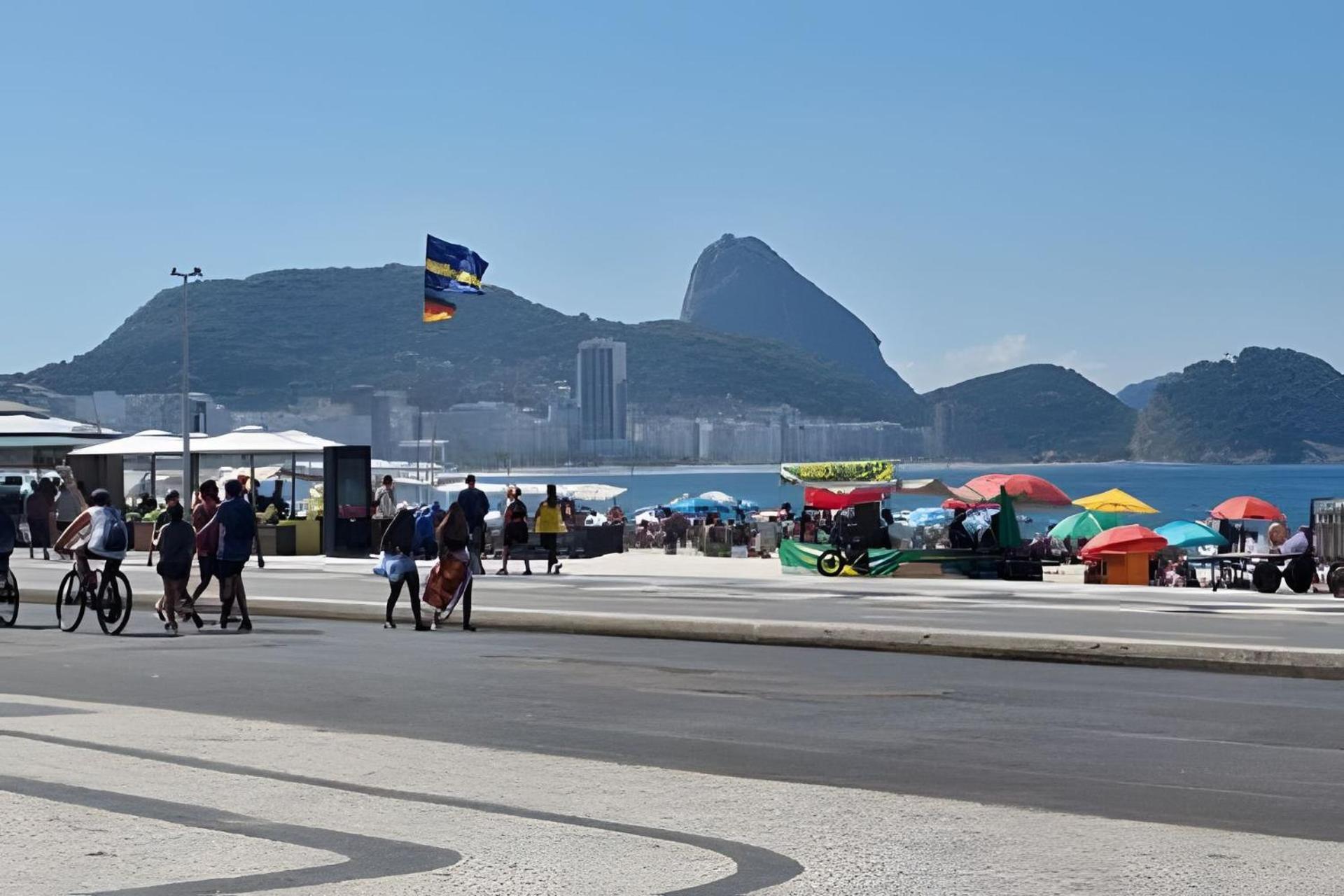 Studio Pe Na Areia Em Copacabana Рио-де-Жанейро Экстерьер фото